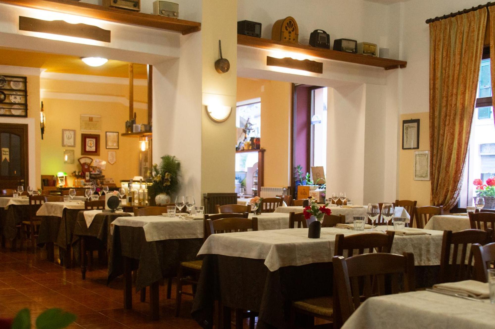 Albergo Santo Spirito Molini di Triora Exteriör bild