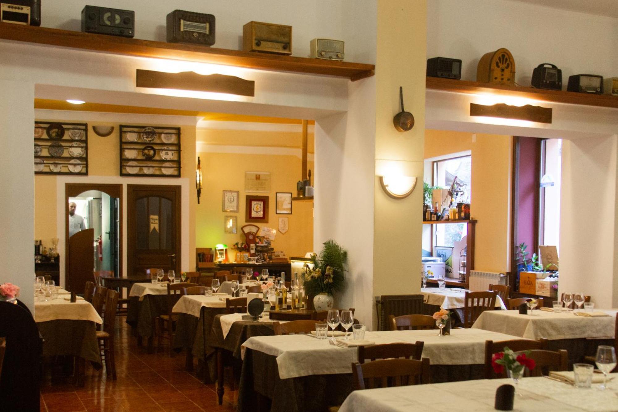 Albergo Santo Spirito Molini di Triora Exteriör bild