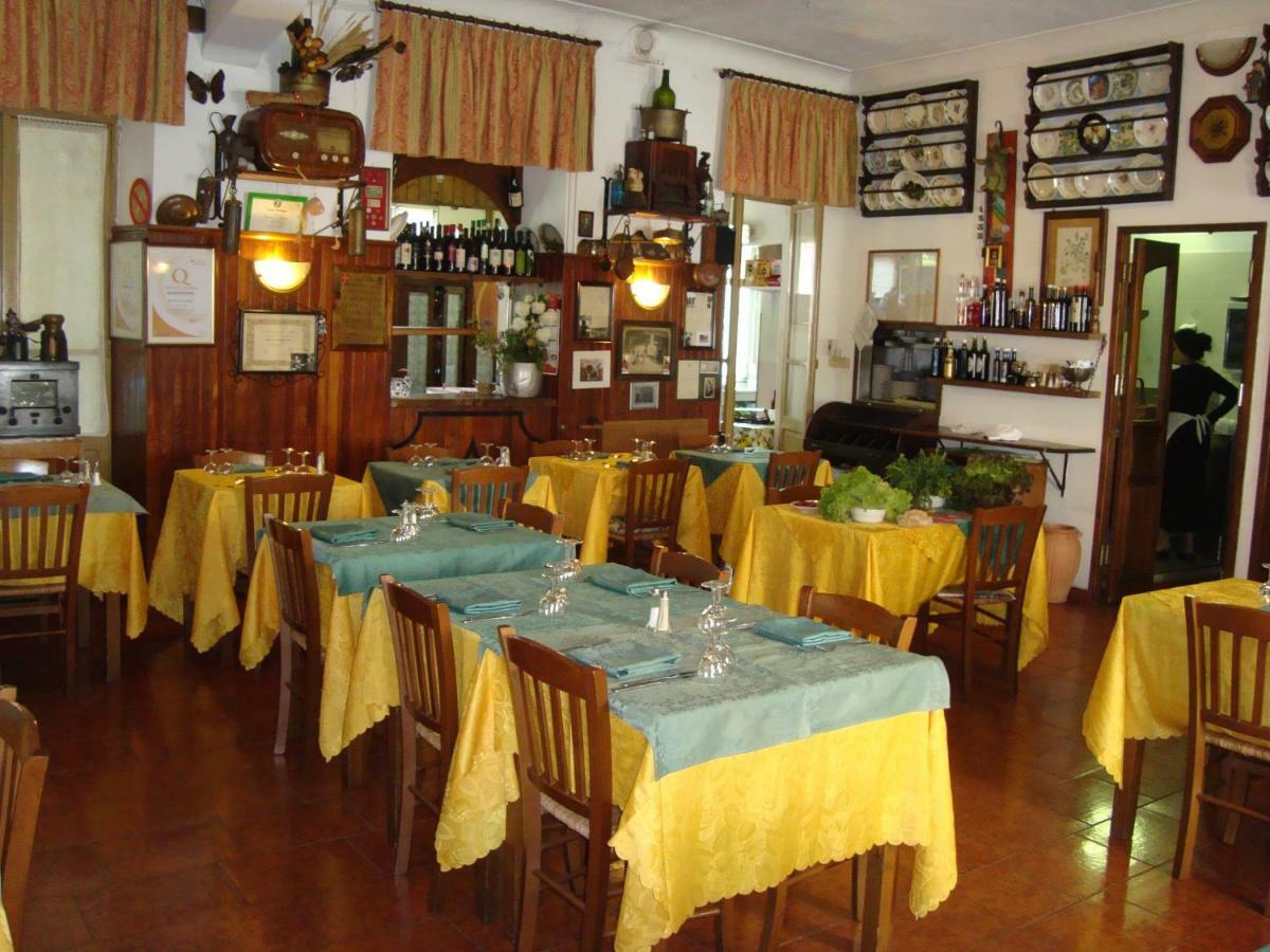 Albergo Santo Spirito Molini di Triora Exteriör bild