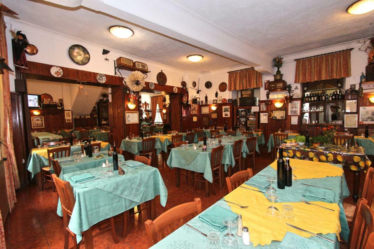 Albergo Santo Spirito Molini di Triora Exteriör bild