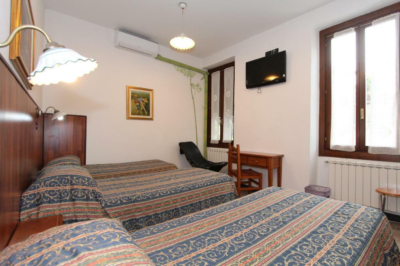 Albergo Santo Spirito Molini di Triora Exteriör bild