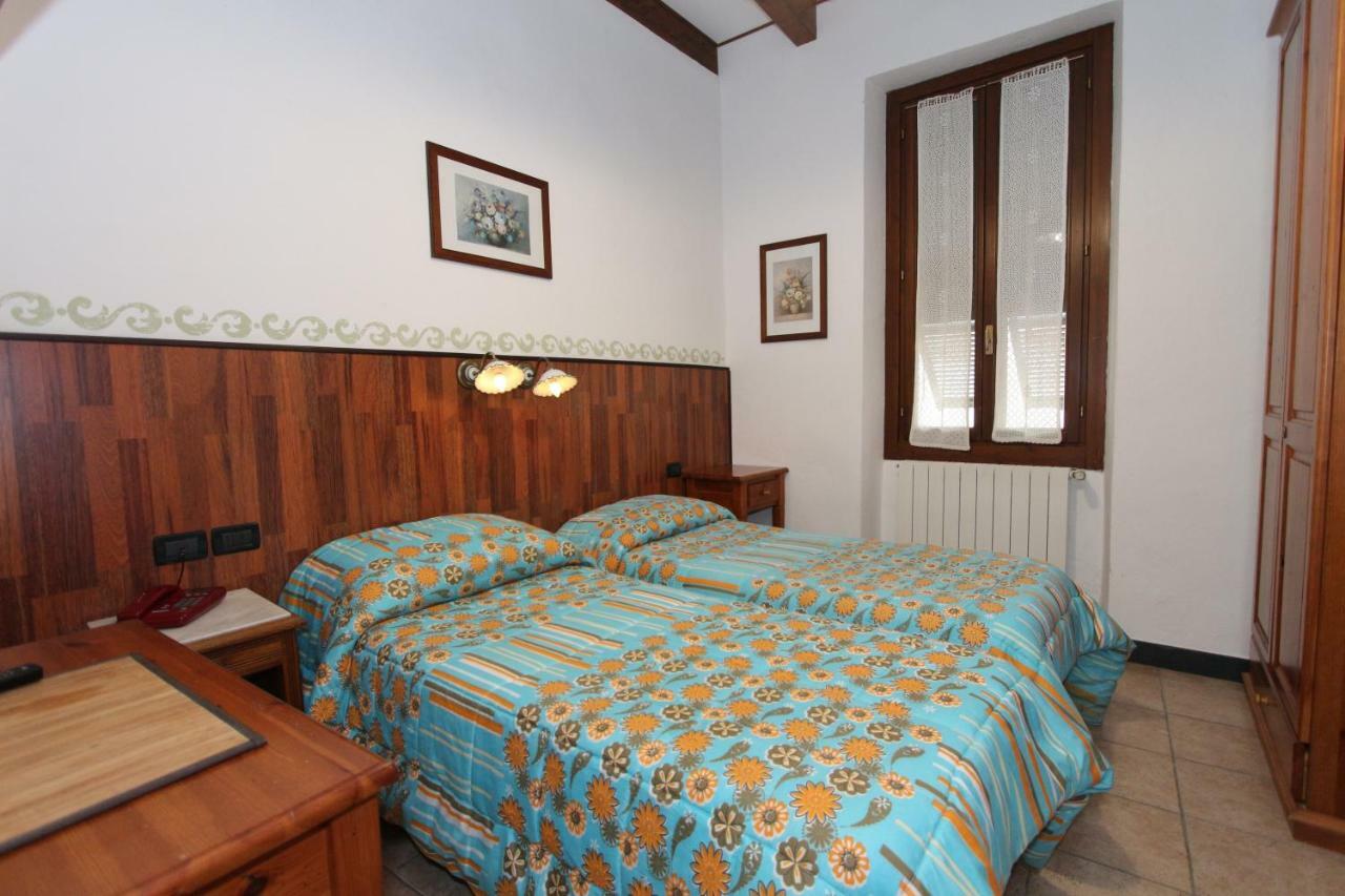Albergo Santo Spirito Molini di Triora Exteriör bild